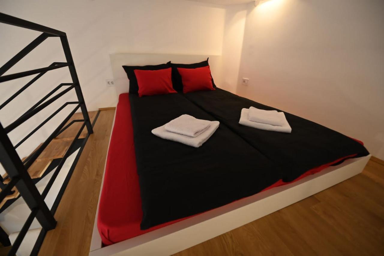 Bel Galleries Sajmiste Zimmer foto