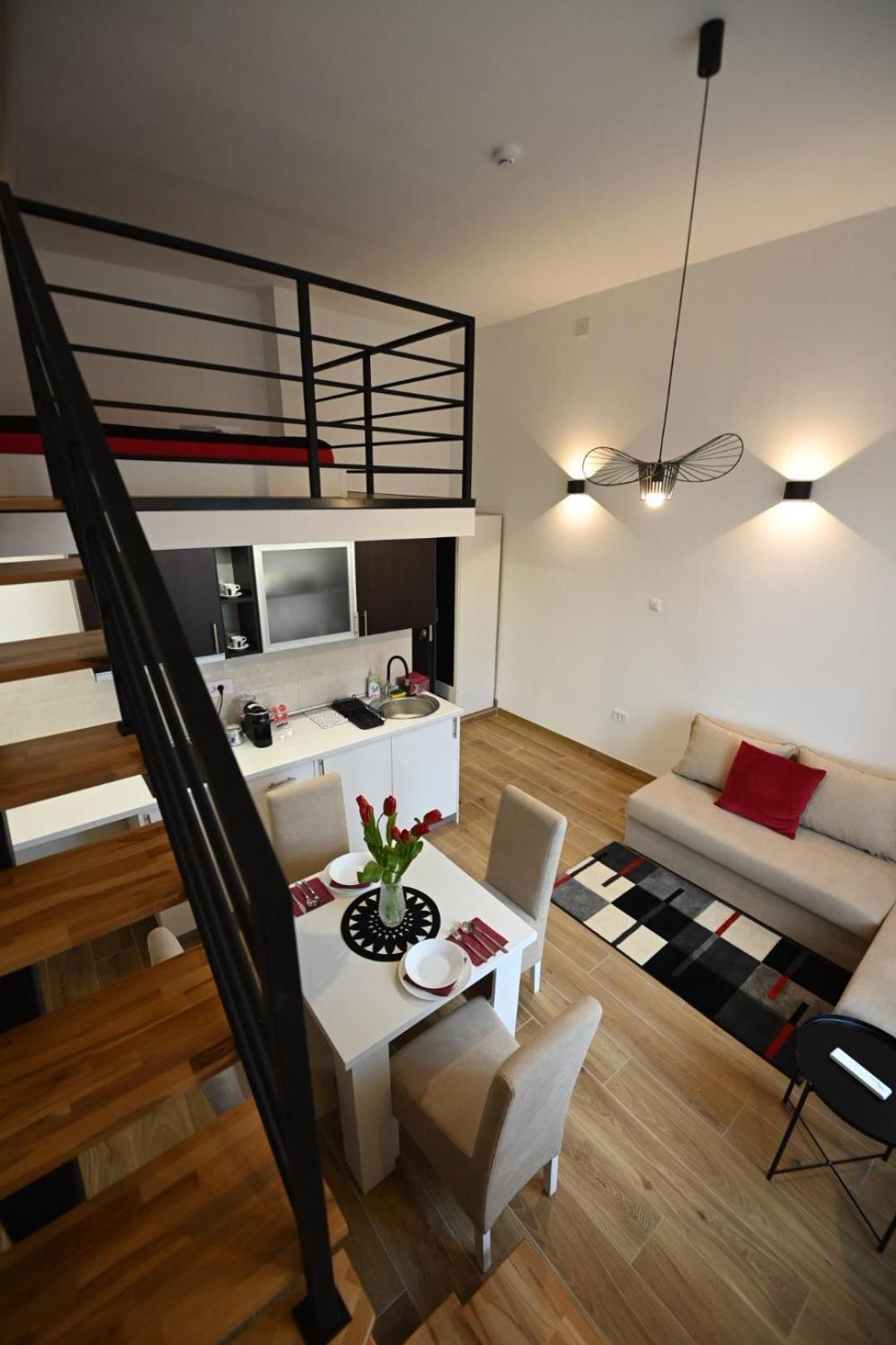 Bel Galleries Sajmiste Zimmer foto